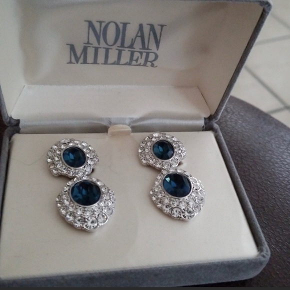Gourgeos Nolan Miller Earrings - Picture 1 of 3